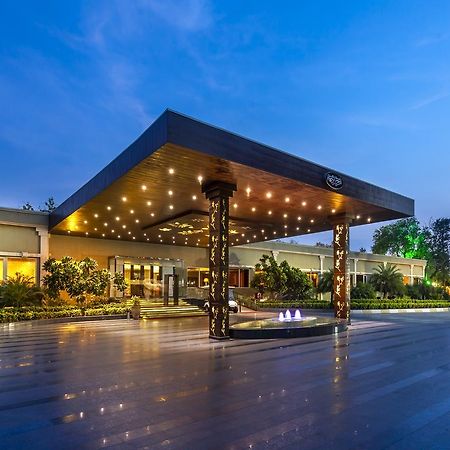 Atrio By Devam Hotel Гургаон Екстериор снимка