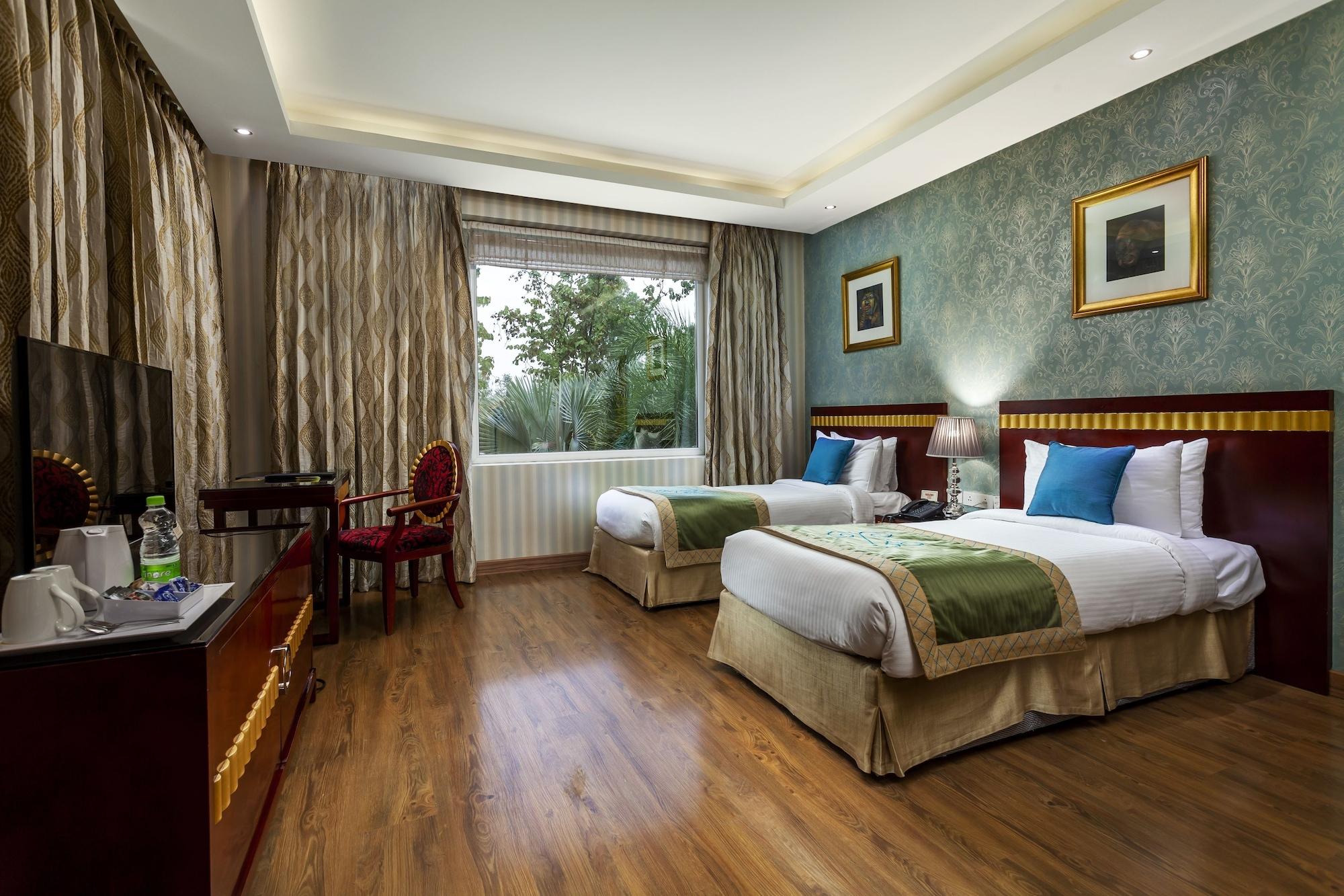 Atrio By Devam Hotel Гургаон Екстериор снимка