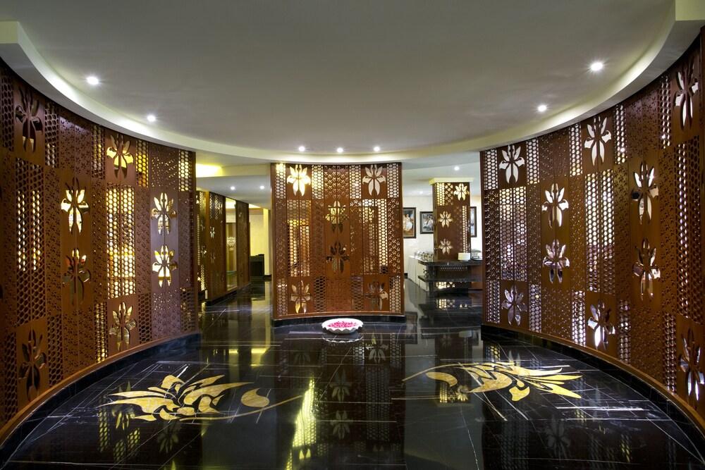Atrio By Devam Hotel Гургаон Екстериор снимка