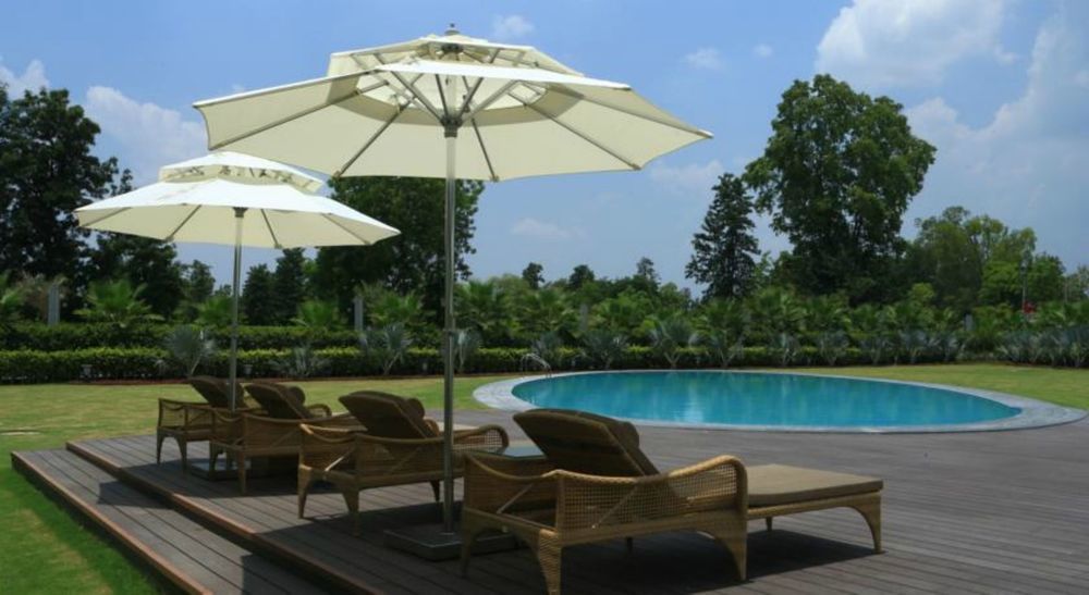 Atrio By Devam Hotel Гургаон Екстериор снимка